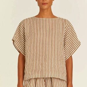 Black Crane Linen Stripe Box top